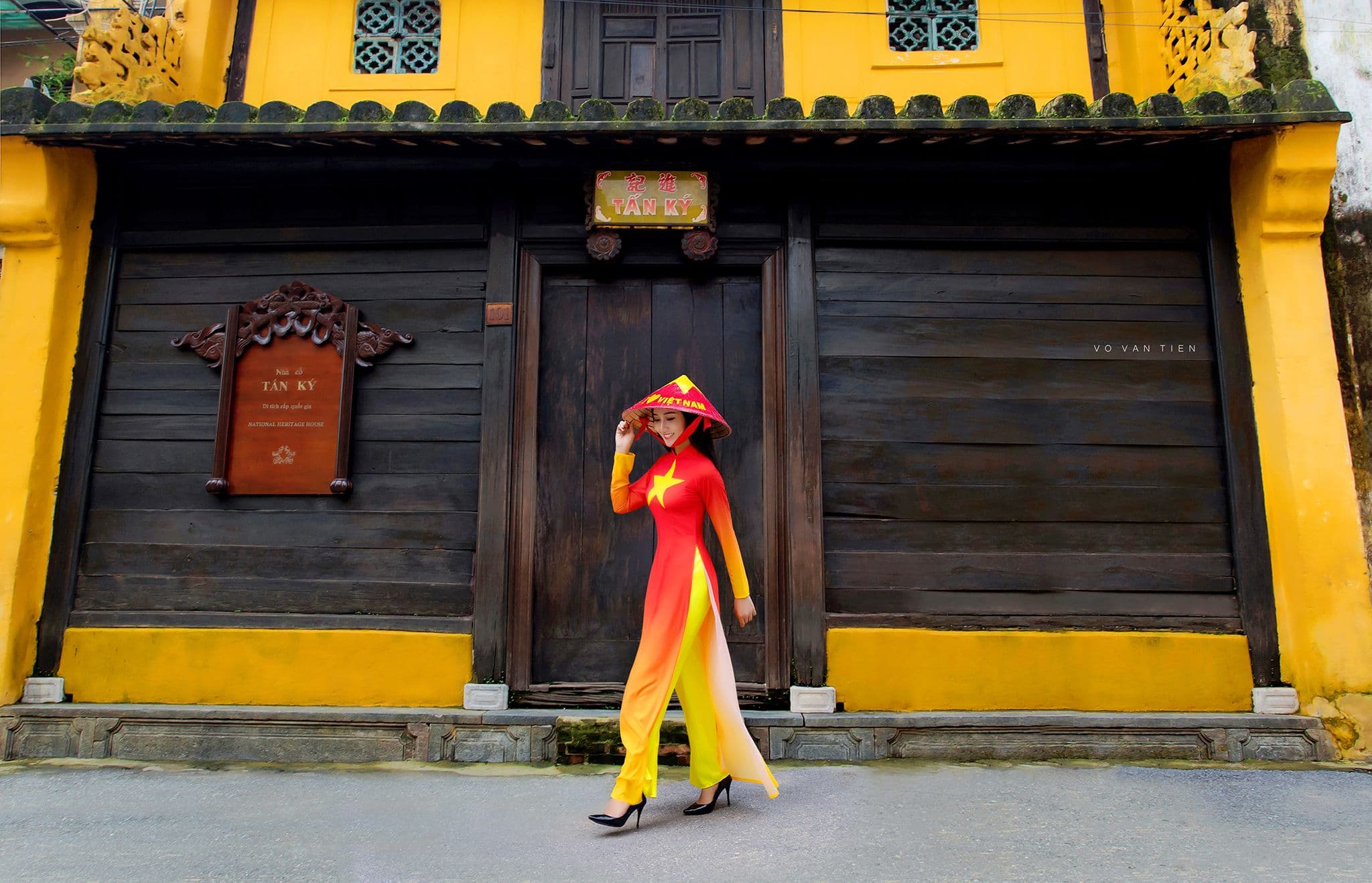 HOI AN ANCIENT TOWN & MEMORIES SHOW