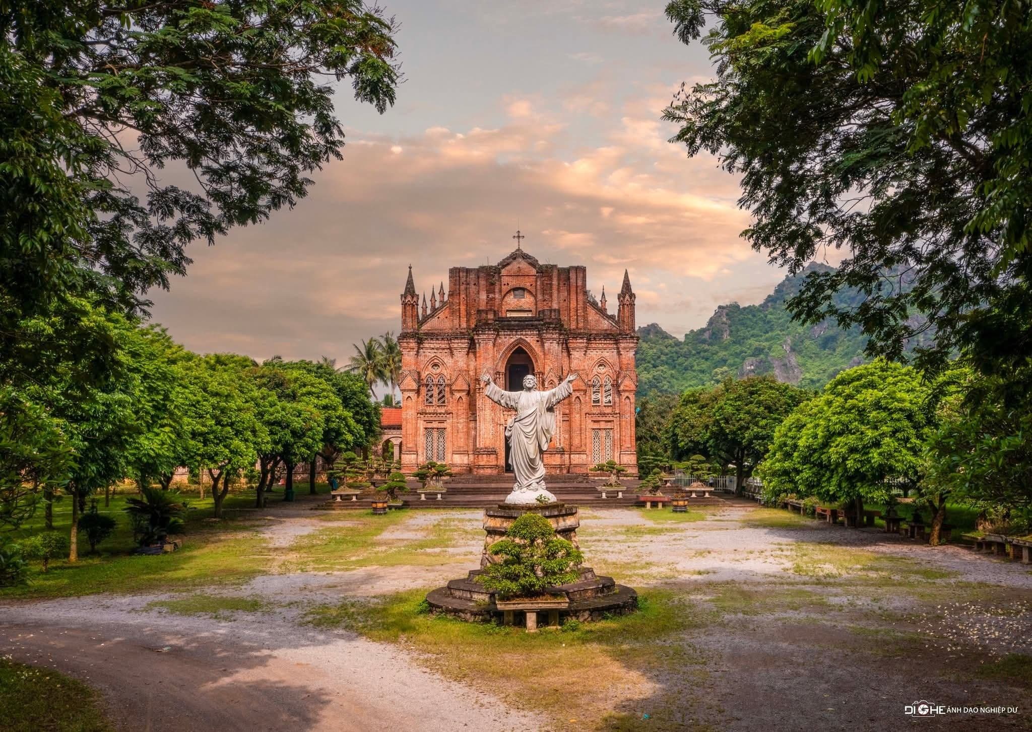 NINH BINH CHURCHES & MONASTERY