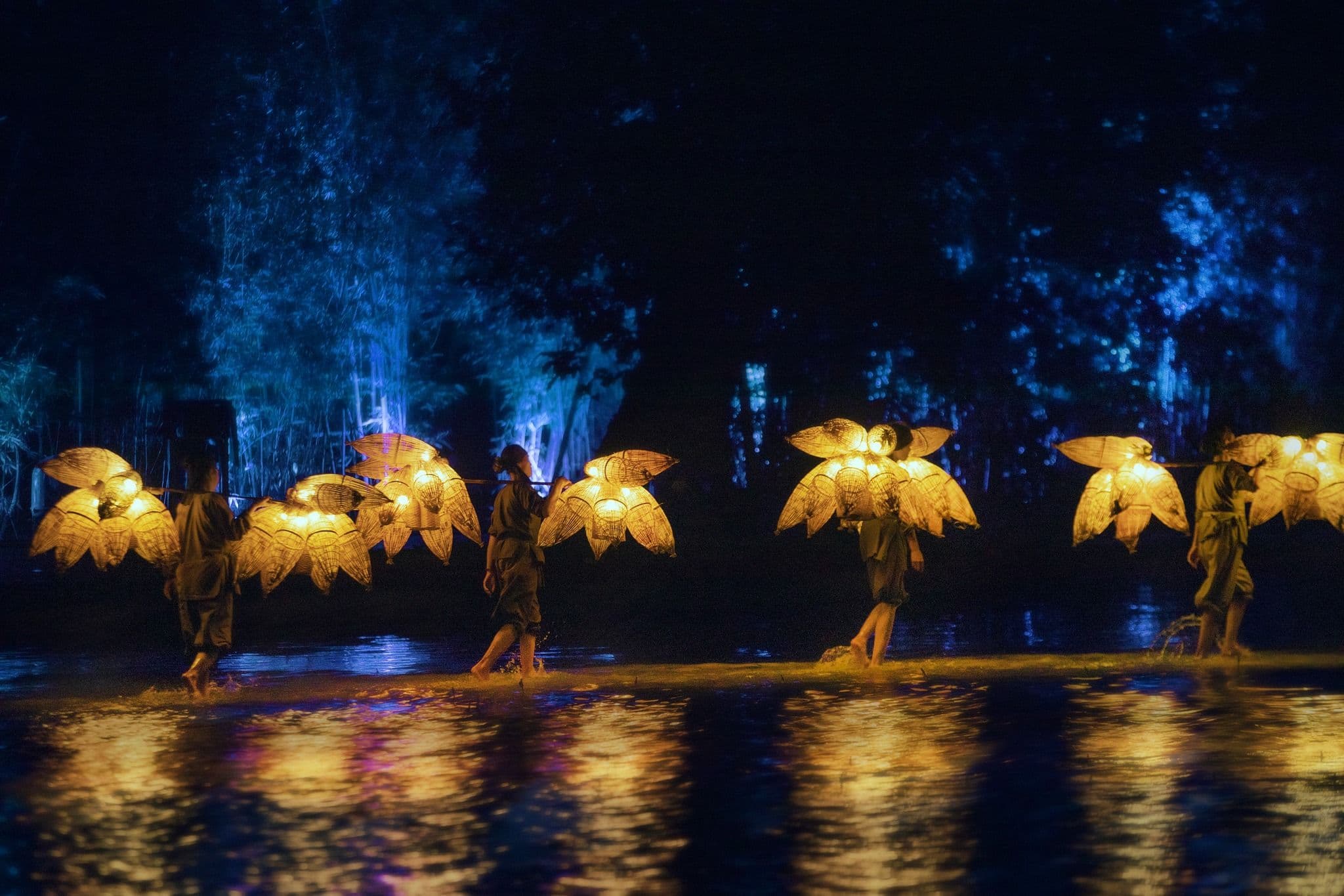 AFTERNOON ESCAPE WITH COUNTRYSIDE & NIGHT SHOW