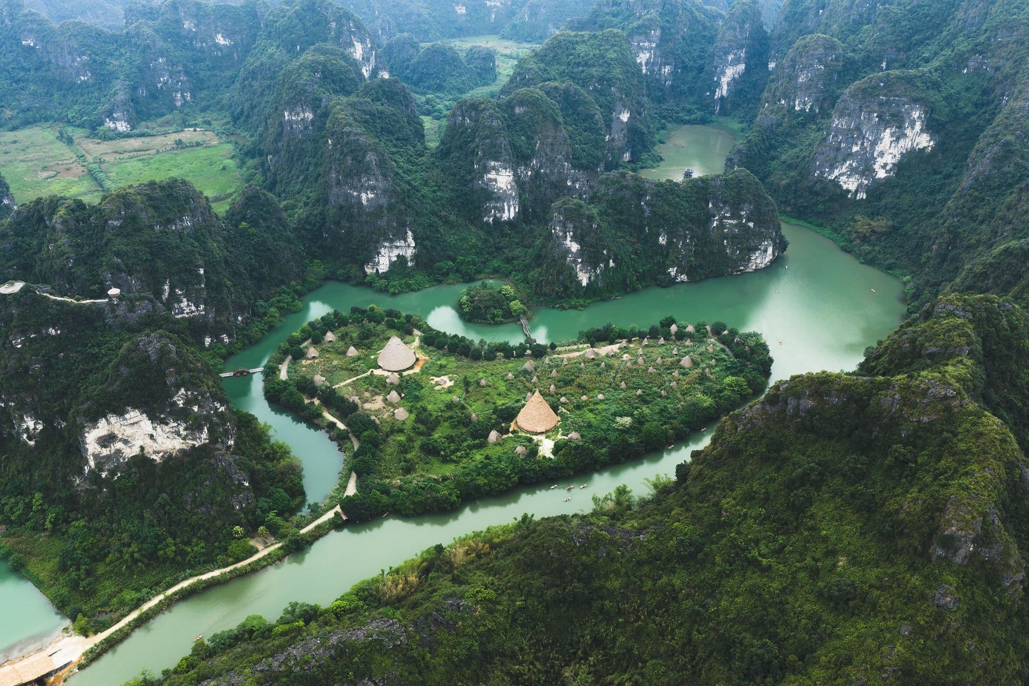 HOA LU - TAM COC/TRANG AN - HANG MUA